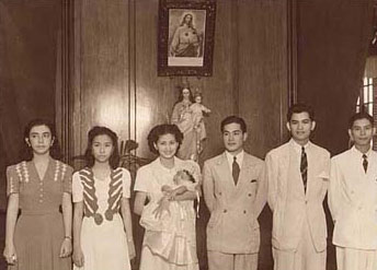 Above picture of Gregorio Limjoco III's baptism on November 1940. In the picture are (left to right); Corazon Coscolluela, Carmecita De Villa, Adelia Limjoco, Jose Laurel III, Dr. Jose Perez, and my dad Gregorio Limjoco II Jr.